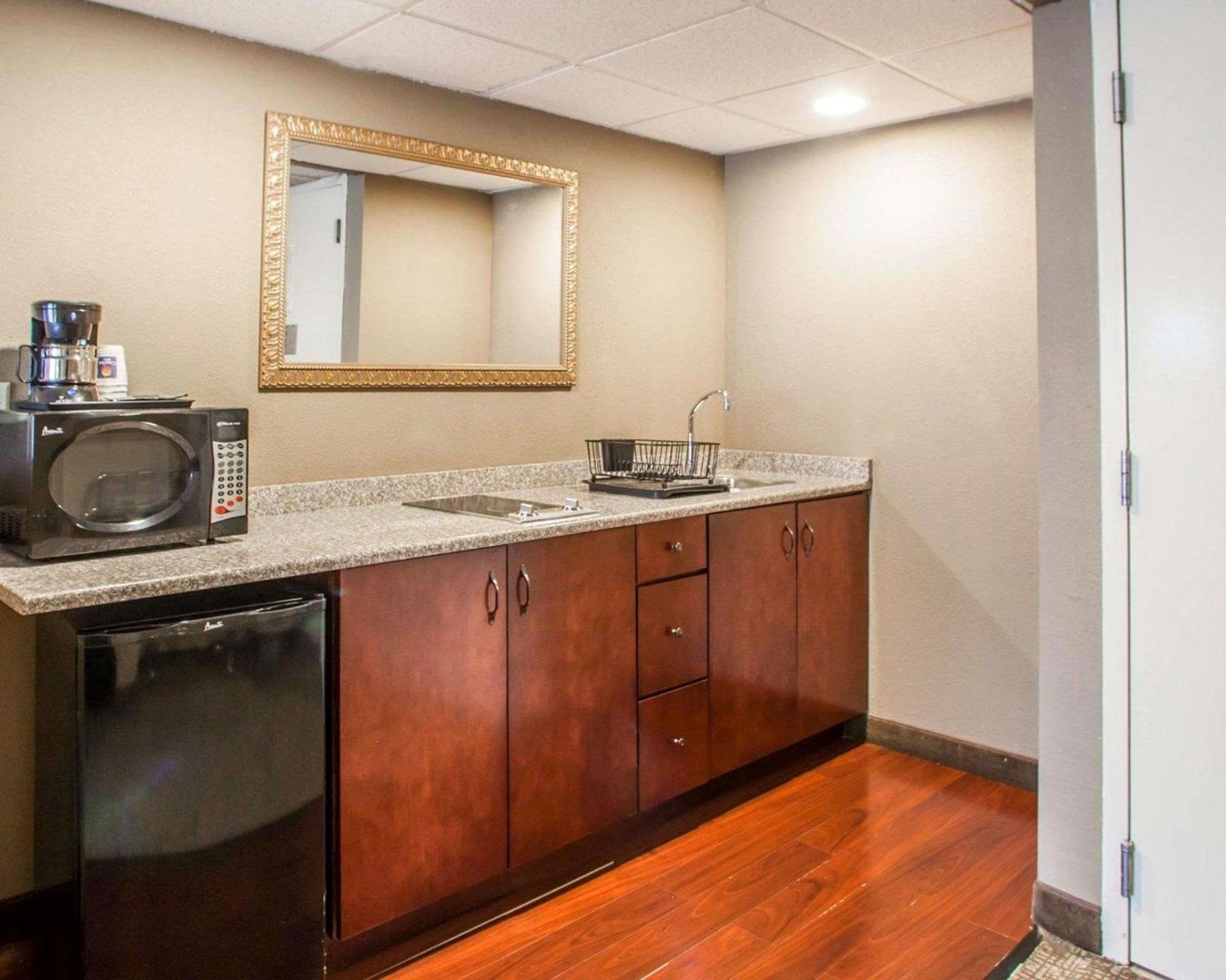 Quality Inn & Suites Orland Park - Chicago Ngoại thất bức ảnh