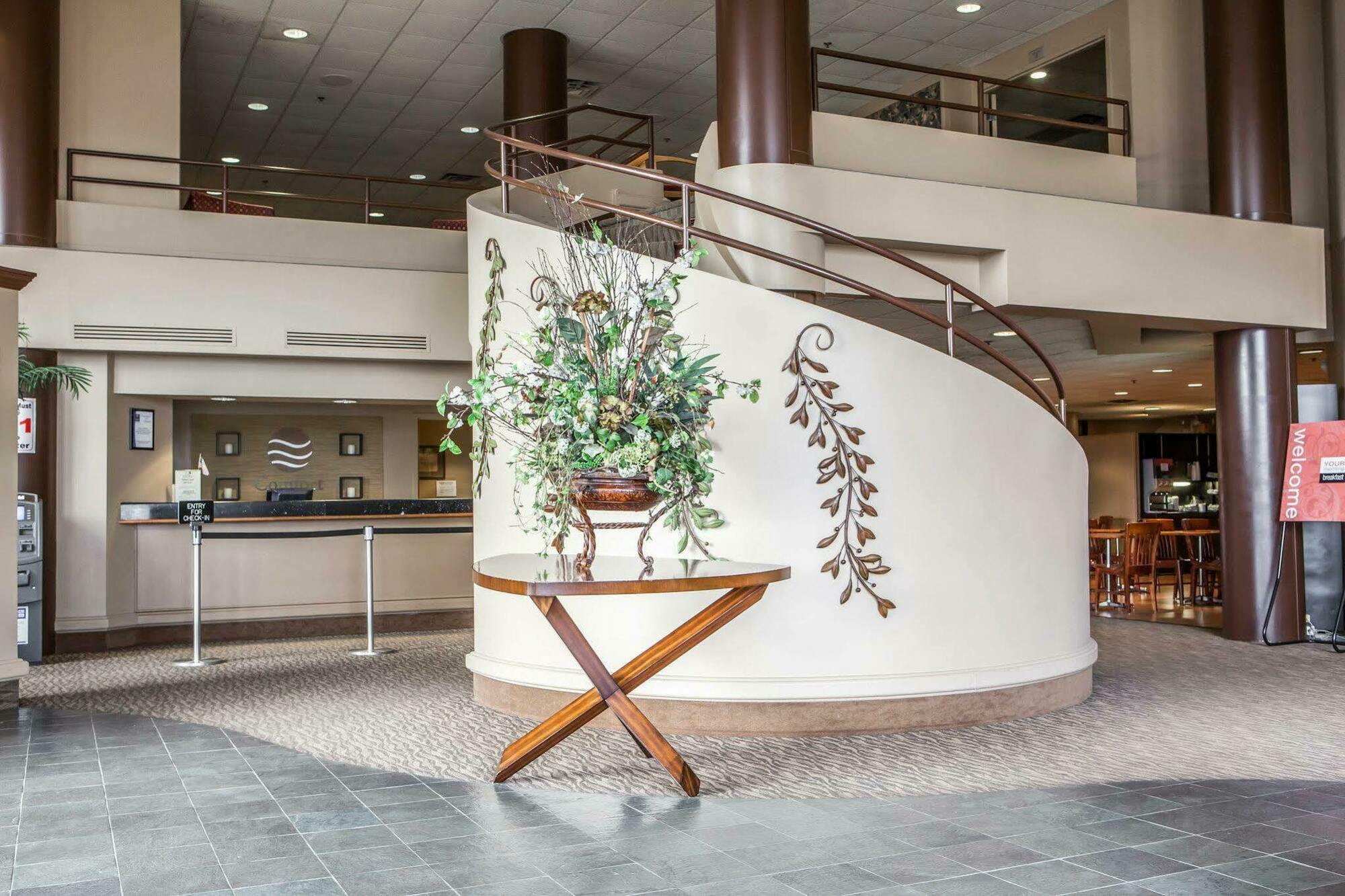 Quality Inn & Suites Orland Park - Chicago Ngoại thất bức ảnh