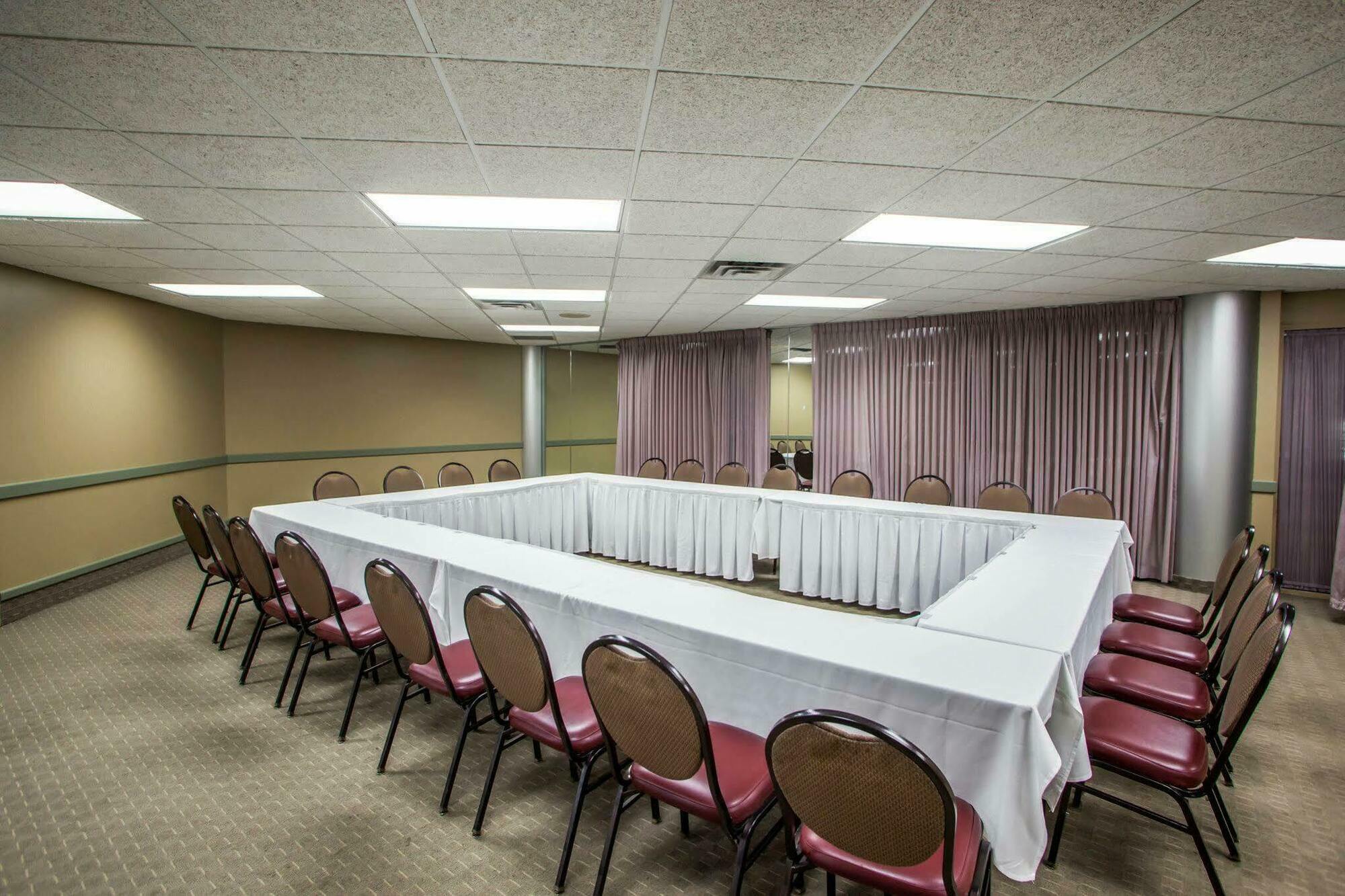 Quality Inn & Suites Orland Park - Chicago Ngoại thất bức ảnh